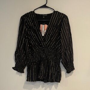 NWT Harvé Benard Black & Gold Smocked Top Size Large